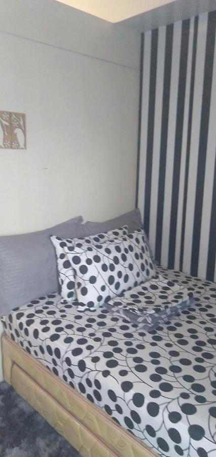 Yhanz Z Sea Residences Pasay Extérieur photo