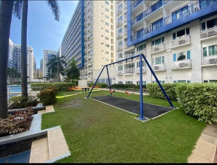 Yhanz Z Sea Residences Pasay Extérieur photo