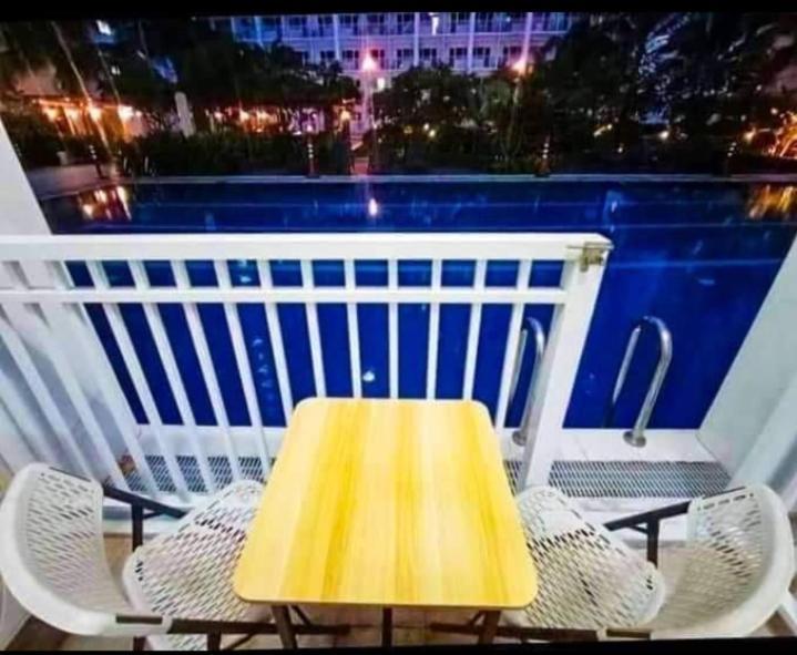 Yhanz Z Sea Residences Pasay Extérieur photo