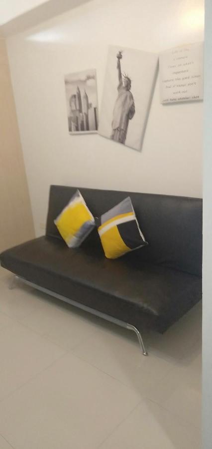 Yhanz Z Sea Residences Pasay Extérieur photo