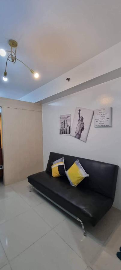 Yhanz Z Sea Residences Pasay Extérieur photo
