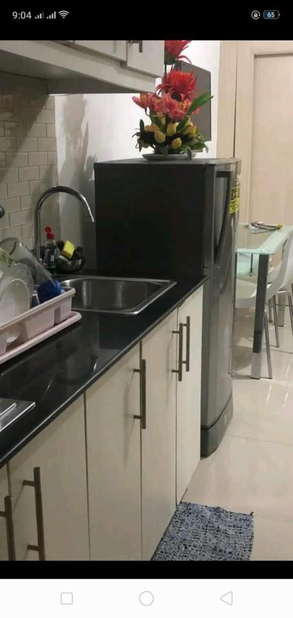 Yhanz Z Sea Residences Pasay Extérieur photo