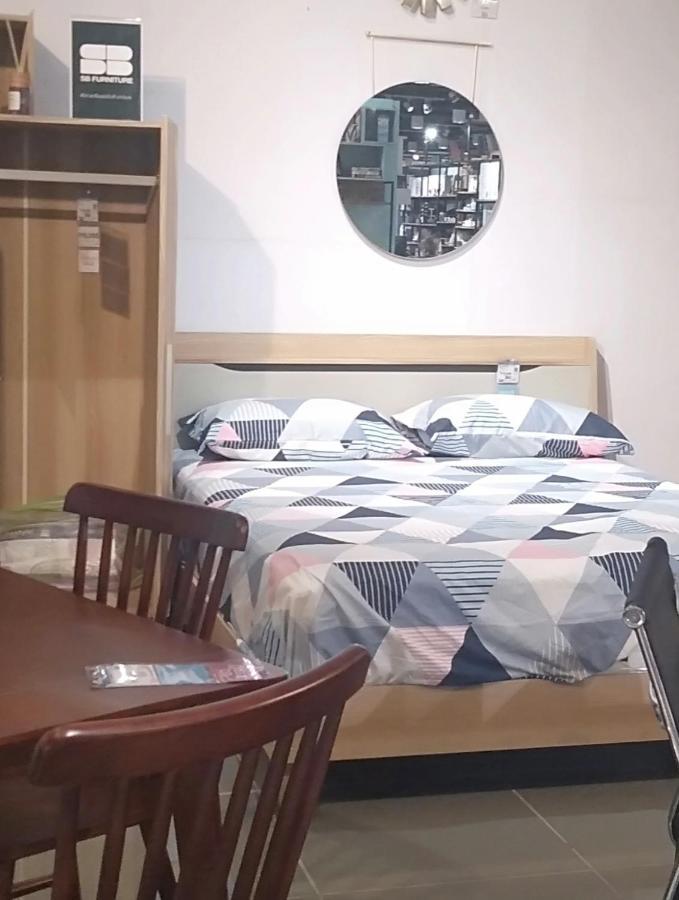 Yhanz Z Sea Residences Pasay Extérieur photo