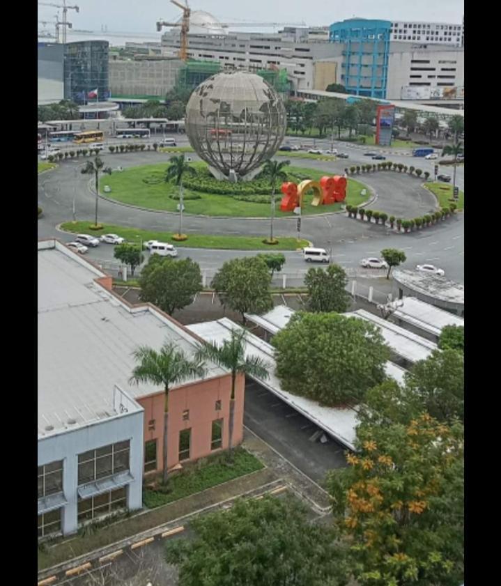 Yhanz Z Sea Residences Pasay Extérieur photo