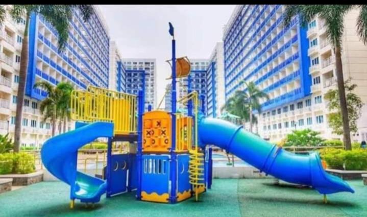 Yhanz Z Sea Residences Pasay Extérieur photo
