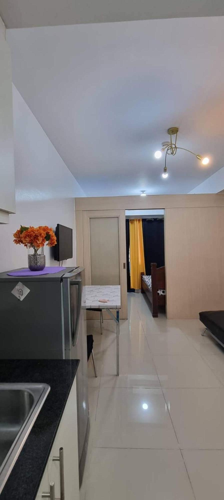 Yhanz Z Sea Residences Pasay Chambre photo